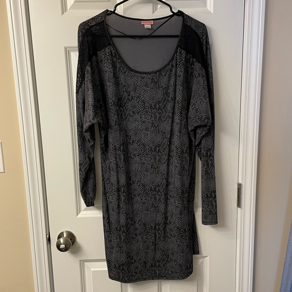 Women’s Size Large Black and Gray Dress